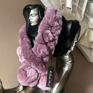 Bella Terra Pink Faux Fur Scarf